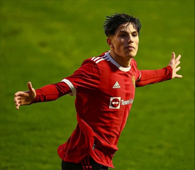 开云下载-转会期亚特兰大调整名单以备足总杯，远射贴柱环节打磨，态度坚定，身体对抗强度拉满(亚特兰大戈麦斯转会)